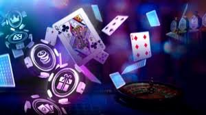 Meja Bandar Poker di toto 868 dengan kartu, chip, dan antarmuka pemain